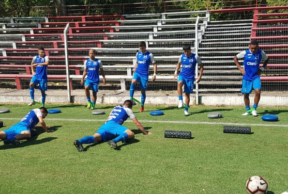 Sub-20 de Honduras está varada en Uruguay