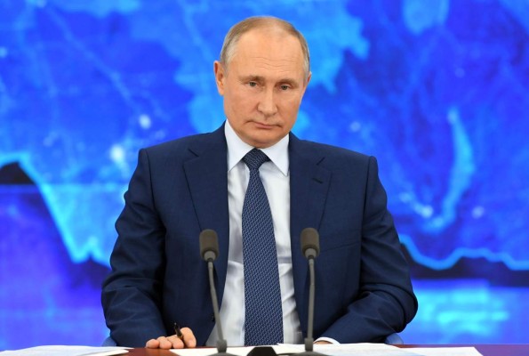 Putin afirma que si Rusia hubiera querido envenenar a Navalni, estaría muerto