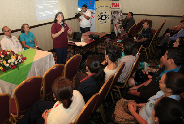 50% de mujeres muere por detección tardía de cáncer