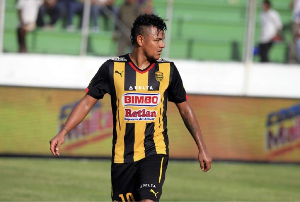 Mario Martínez tiene propuesta formal del Olimpia