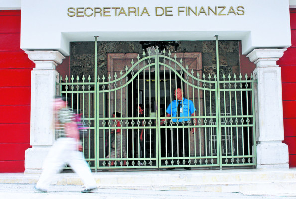 Anuncian ahorro de L2,000 millones