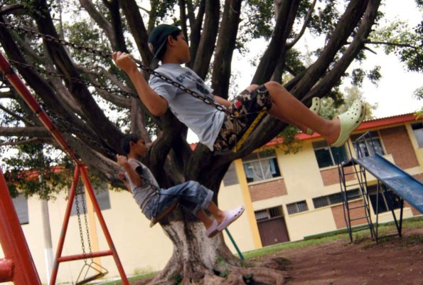 Aprueban 6 artículos de la nueva Ley de Adopción en Honduras