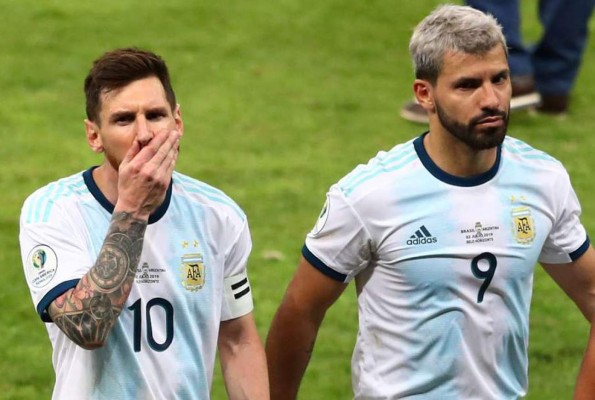'Kun' Agüero revela el 'lado oscuro' de Messi en las concentraciones