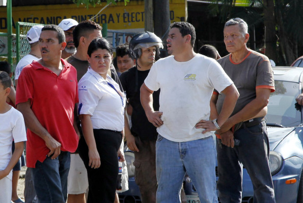 Frente a su taller asesinan a mecánico en La Ceiba