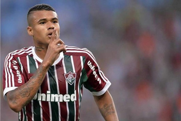 Chelsea ficha a brasileño Robert Kennedy