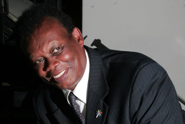 Le rinden tributo a Jonny Laboriel
