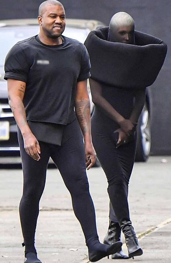 En ese momento no se habló de divorcio y al poco tiempo se reencontraron en Dubái después de casi un mes separados, pero no fue hasta unas semanas después cuando su reaparición en Londres con motivo del lanzamiento del nuevo tema del músico Vultures confirmó la reconciliación. 