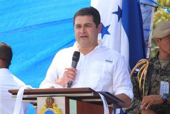 Presidente de Honduras promete 'no retroceder' en la lucha contra criminalidad