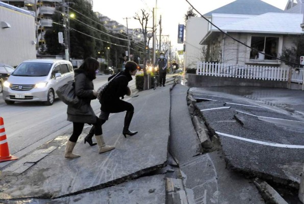 Varios sismos en Japón dejan dos muertos