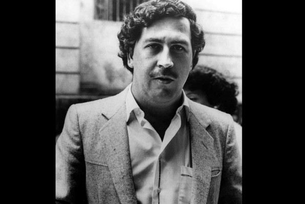 El misterio de las cartas en las tumbas de las víctimas de Pablo Escobar