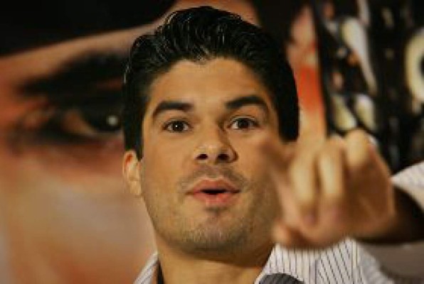 Jerry Rivera es declarado 'campeón'
