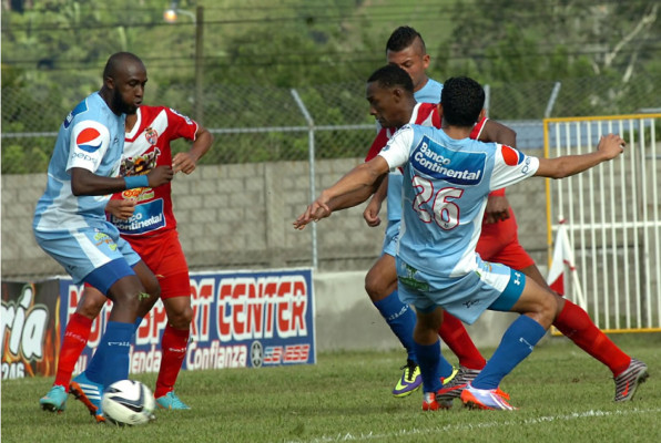 Real Sociedad remonta con polémica al Savio y es finalista en Honduras