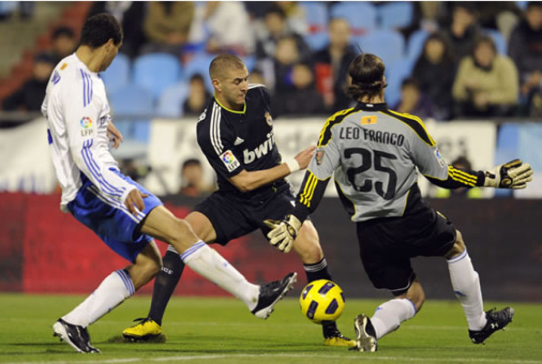 Real Madrid saca plácido triunfo de La Romadera
