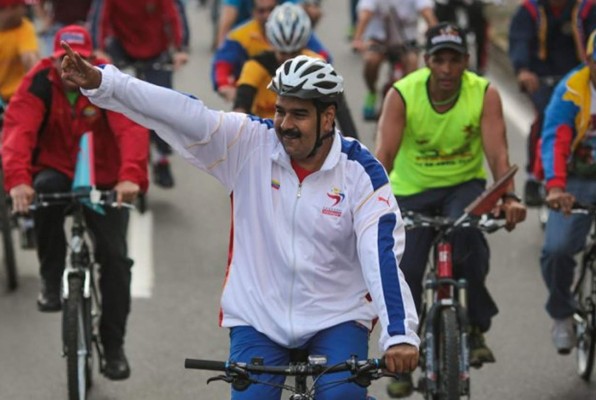 Maduro restringe venta de bicicletas en Venezuela