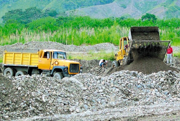 Alcaldes del Valle dicen no a extracción de arena