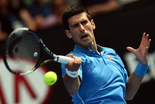 Djokovic comienza sin problemas su andadura en Australia