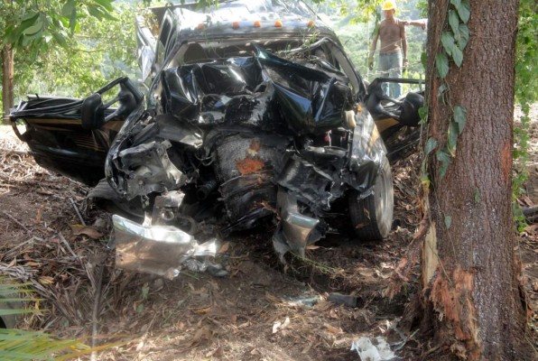 Futbolista John Paul Suazo sufre accidente de tránsito