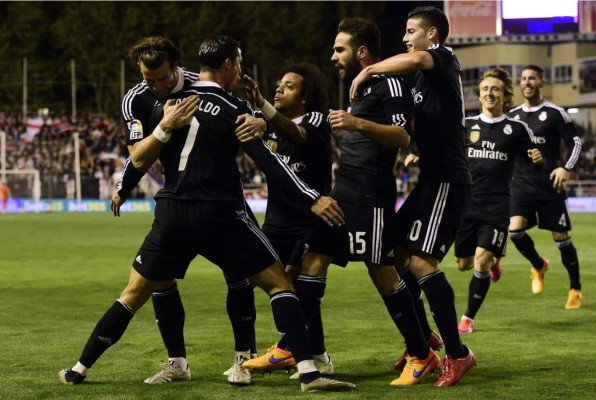 Real Madrid gana al Rayo para seguir la estela del Barça