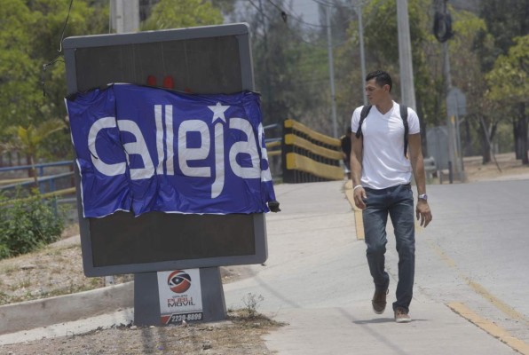 Callejas asegura que él no mandó a poner propaganda política