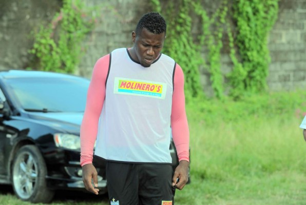 Jhon Bodden: 'Ahora me dedico a jugar playstation por el castigo'