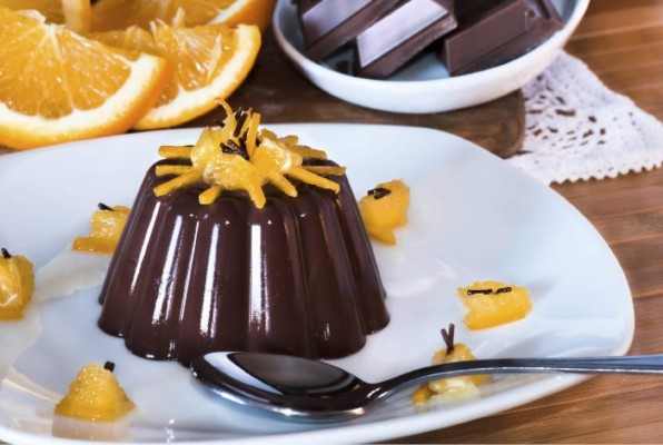 Flan de chocolate con naranja