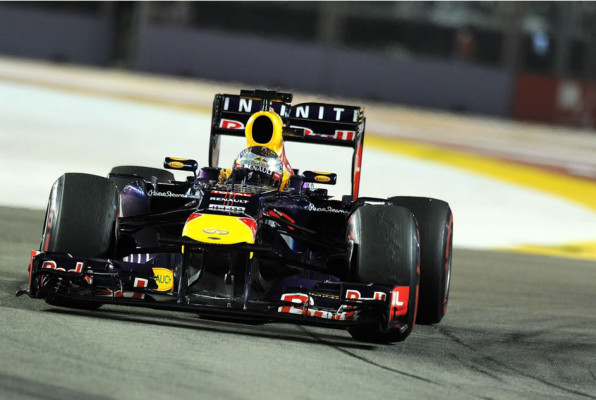Vettel, más cerca de su cuarta corona mundial tras ganar en Singapur
