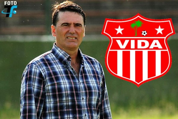 El Vida anuncia al uruguayo Fernando Araujo como su nuevo entrenador