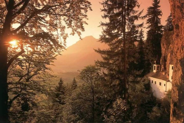 Se busca ermitaño sin sueldo y sin internet pero con alojamiento gratis