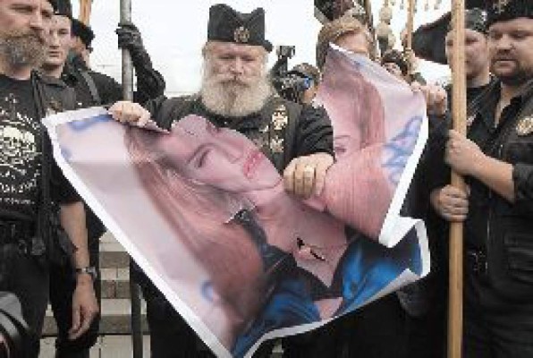 Piden 'nueva inquisición” en Rusia por concierto de Madonna