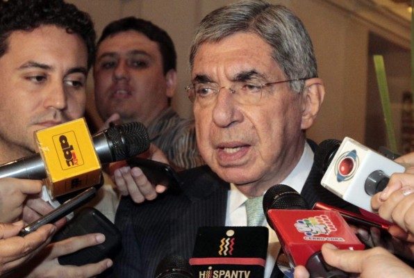 Óscar Arias, expresidente de Costa Rica, es hospitalizado