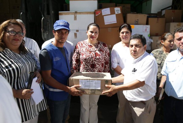 Gobierno entrega más de cuatro millones de lempiras en medicamentos al Hospital del Sur