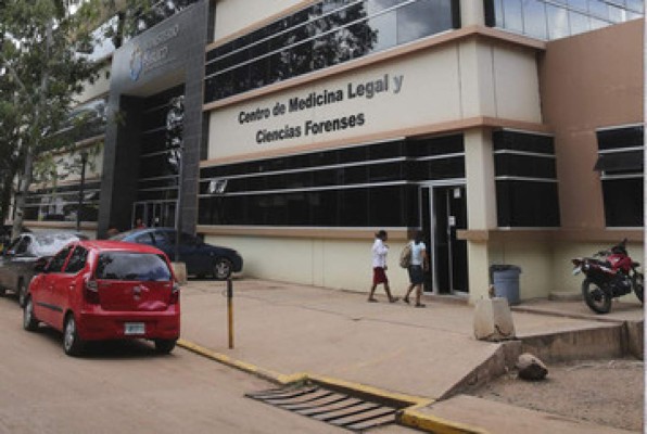 Matan a niño y un hombre durante tiroteo en fiesta de cumpleaños