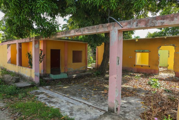 Pandilleros se adueñan de las casas de desplazados