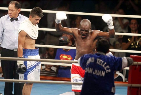 VIDEO: Muñeco González noqueó en el primer round a nicaragüense