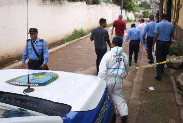 Sicarios ultiman a balazos a joven cuando se dirigía al trabajo