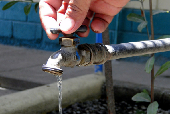Vigilan que agua no tenga contaminantes en El Negrito