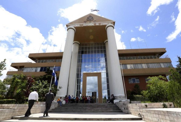 Programan las audiencias para candidatos al TSC