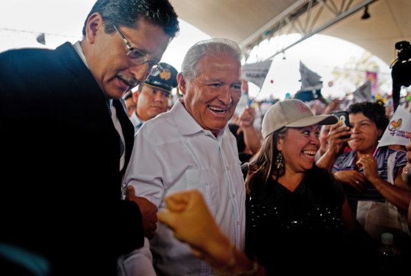 Observadores se despliegan para comicios en El Salvador