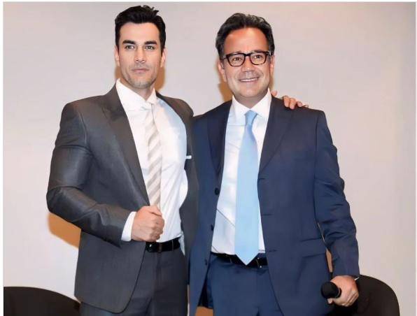 ”Descanse en paz, querido jefe, amigo y maestro. Yo fui uno de los actores que tuvo la fortuna de trabajar con él en tres producciones. Gracias a Dios tuvimos hermosos resultados y el señor Nicandro Díaz daba muchas oportunidades, era un apasionado de las telenovelas, siempre con un ánimo extraordinario y contagiándonos su energía”, declaró el actor David Zepeda.