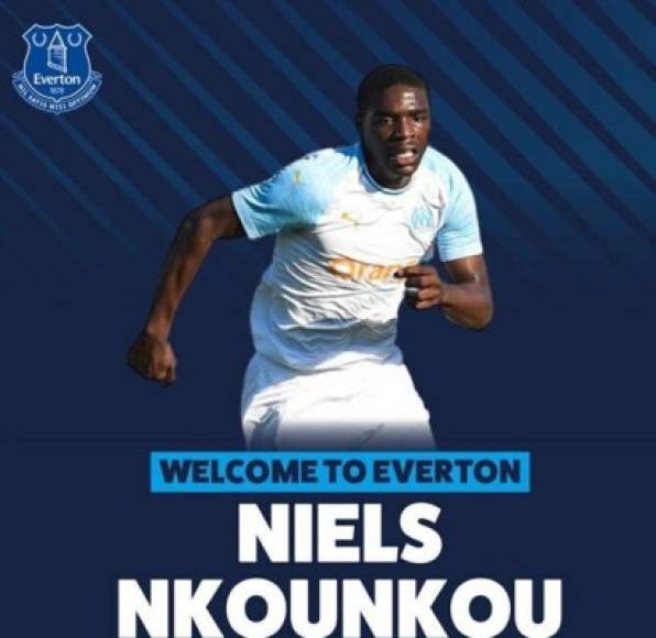 El internacional francés sub 19 Niels Nkounkou, que militaba en el Olympique de Marsella B, se negó a firmar su primer contrato profesional y ha firmado por el Everton.