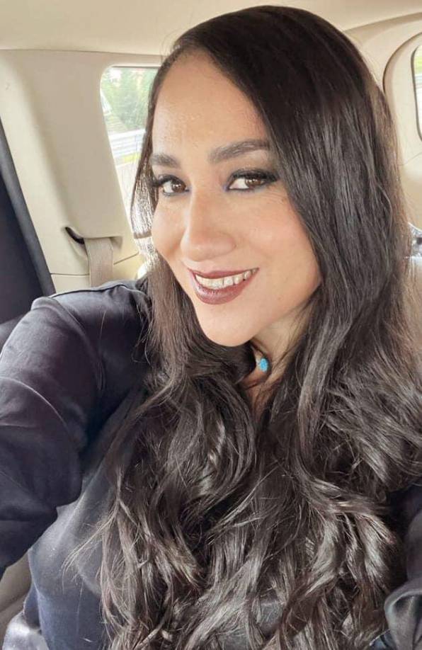 En su mensaje, la calificó como "su amiga" y la elogió como una legisladora ejemplar, comprometida con el bienestar de Puebla y con las causas que involucran a las mujeres, resaltando su dedicación a sus ideales y al servicio público.