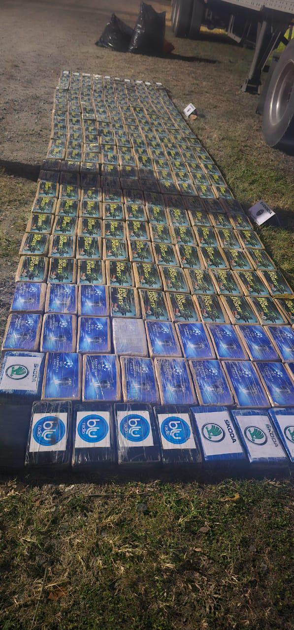 En caletas: sube a 786 kilos decomiso de cocaína a hondureños