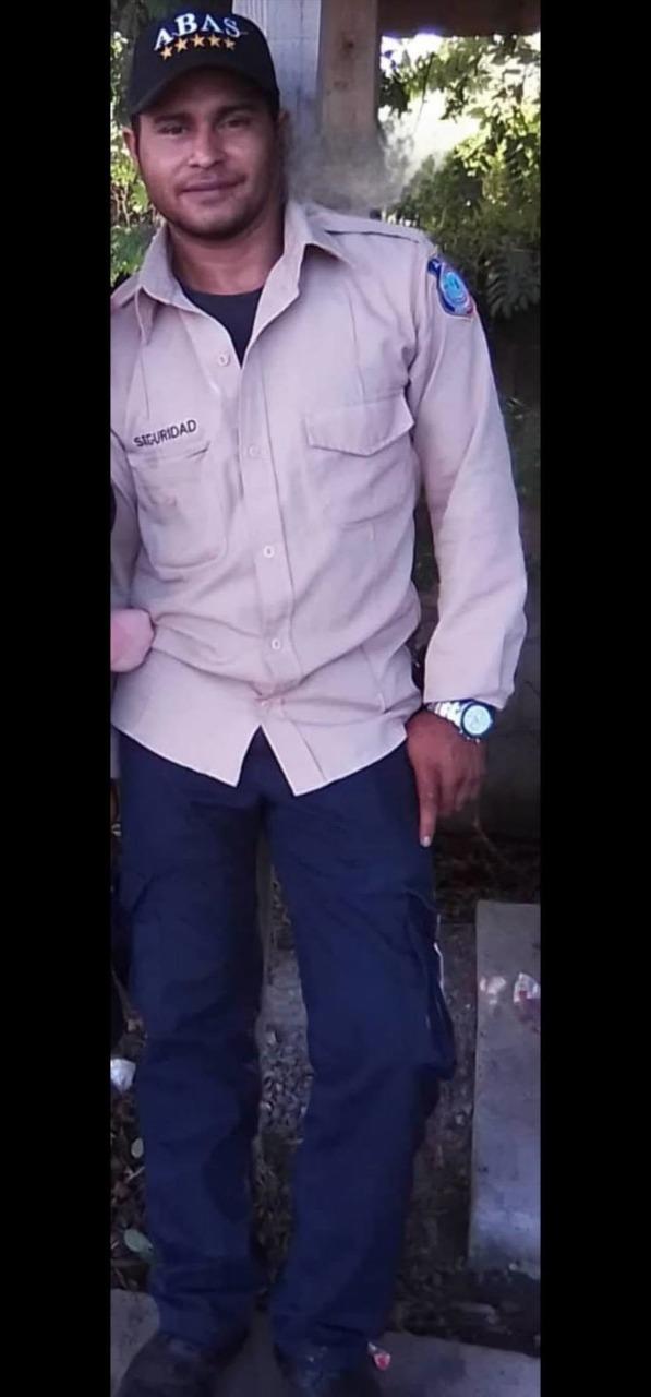 El crimen de Eliezer Cruz en Roatán: habría sido perseguido y asesinado a machetazos