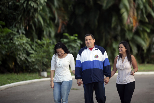 Pelea entre Maduro y las hijas de Chávez por la residencia oficial