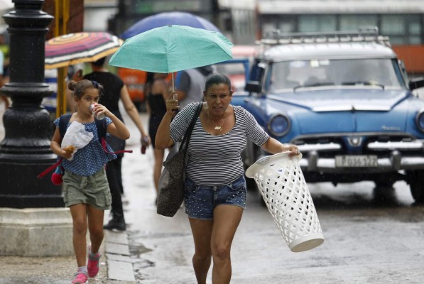 Daños en Cuba tras el paso de Michael, que ahora apunta a Florida