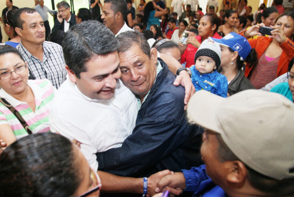 Juan Orlando Hernández cerrará campaña con vigilia nacional