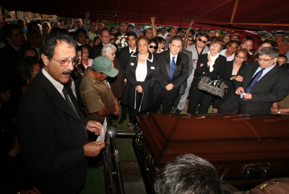 Emotiva despedida al líder del liberalismo Rafael Pineda Ponce