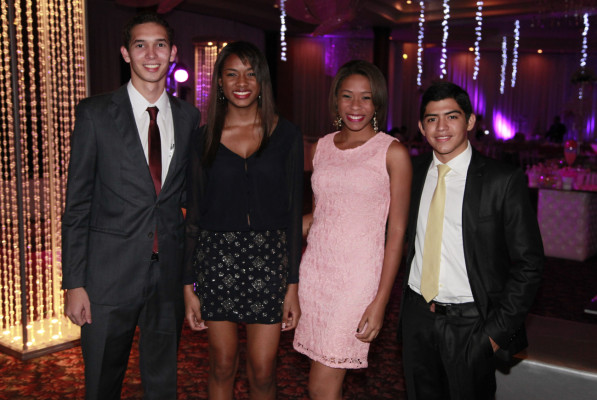 Katherine Chahín cumple quince años