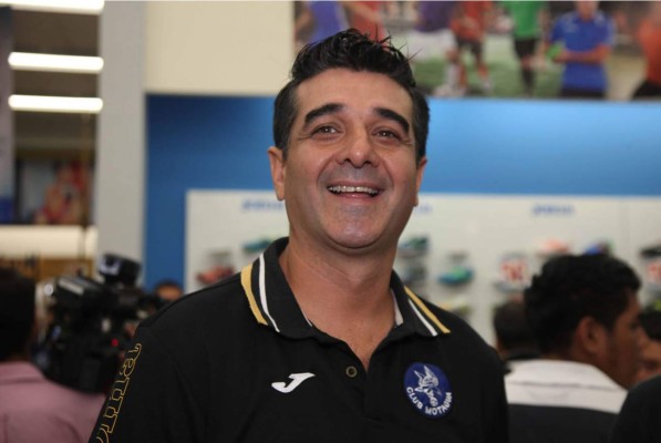 Diego Vázquez responde a Héctor Vargas sobre el arbitraje