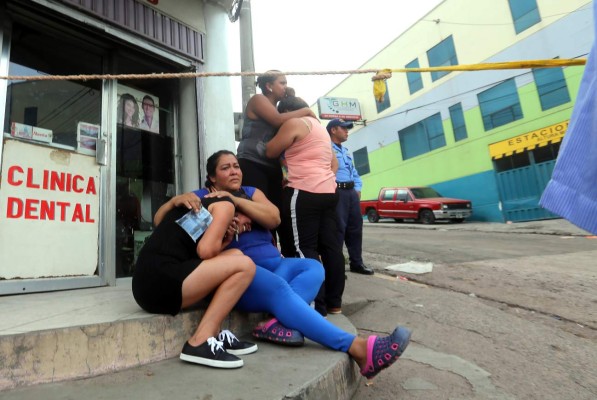 Un hombre muerto y otro herido frente a mercado